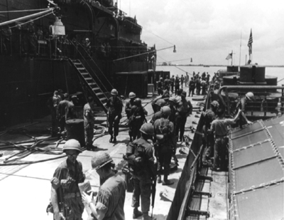 PICTURE - Troops Prepare to Embark From Ammi Barges